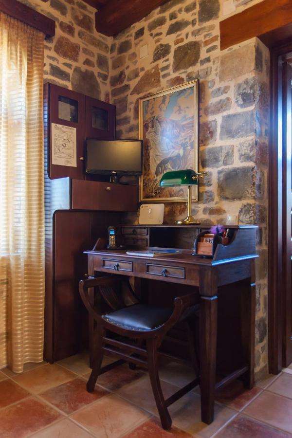 Villa Antina By Posarellivillas Litsárdha Extérieur photo